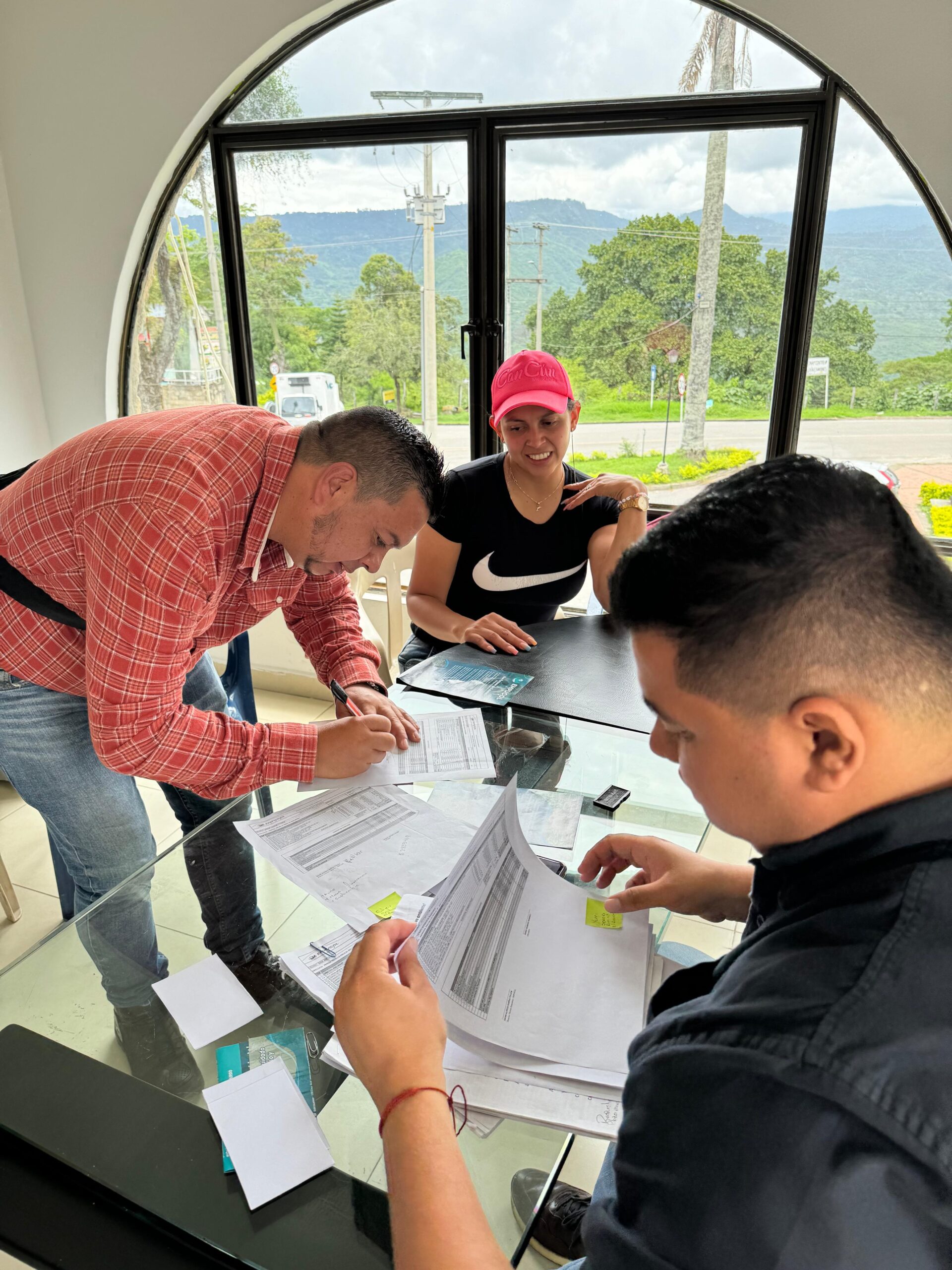 Firma de Acuerdos Mínimo Vital El Colegio Cund, Vereda Trujillo Empucol E.S.P.